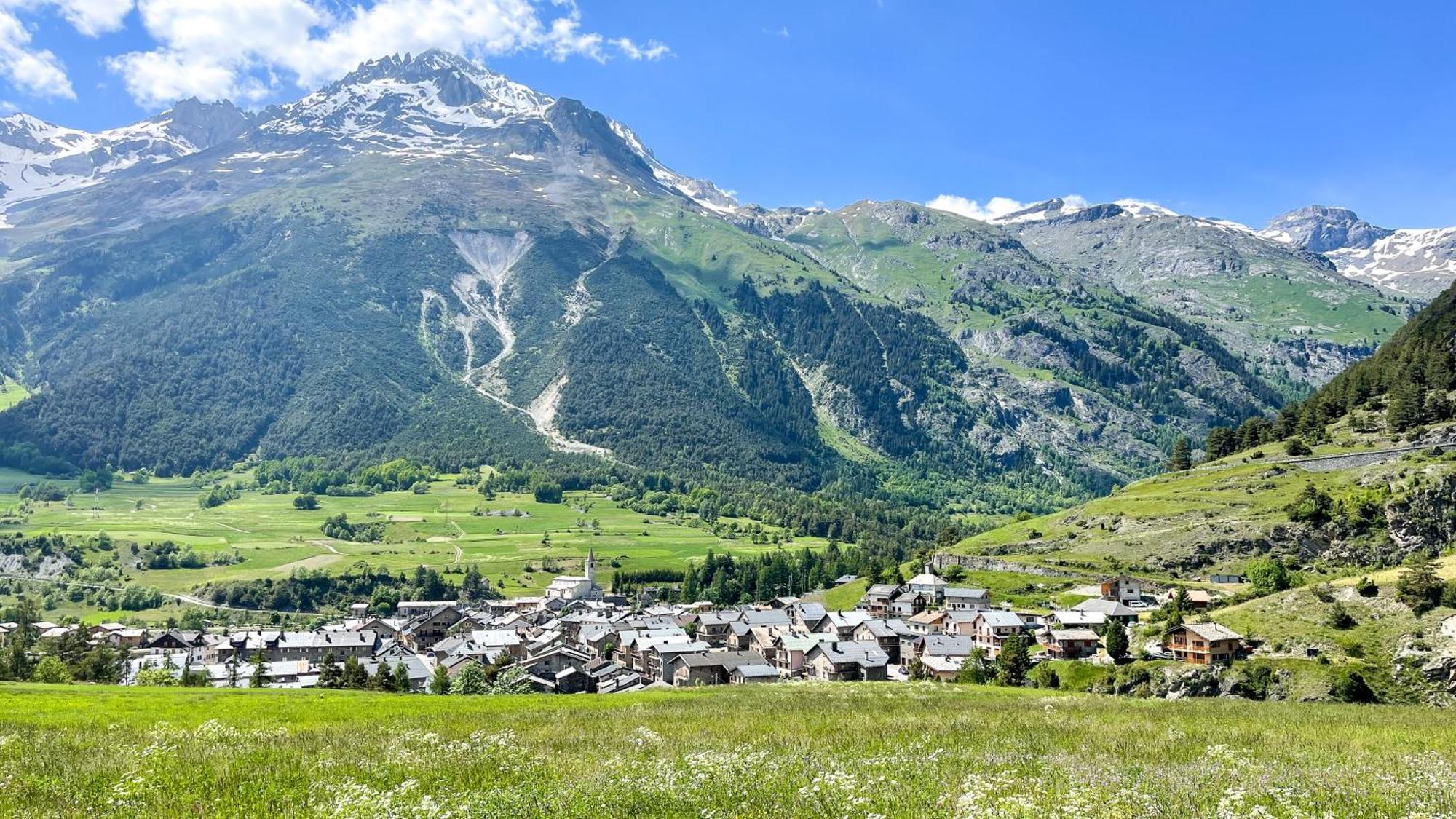 Aux Portes Du Parc National De La Vanoise Appartement Termignon Val Cenis Avec Wifi Bagian luar foto