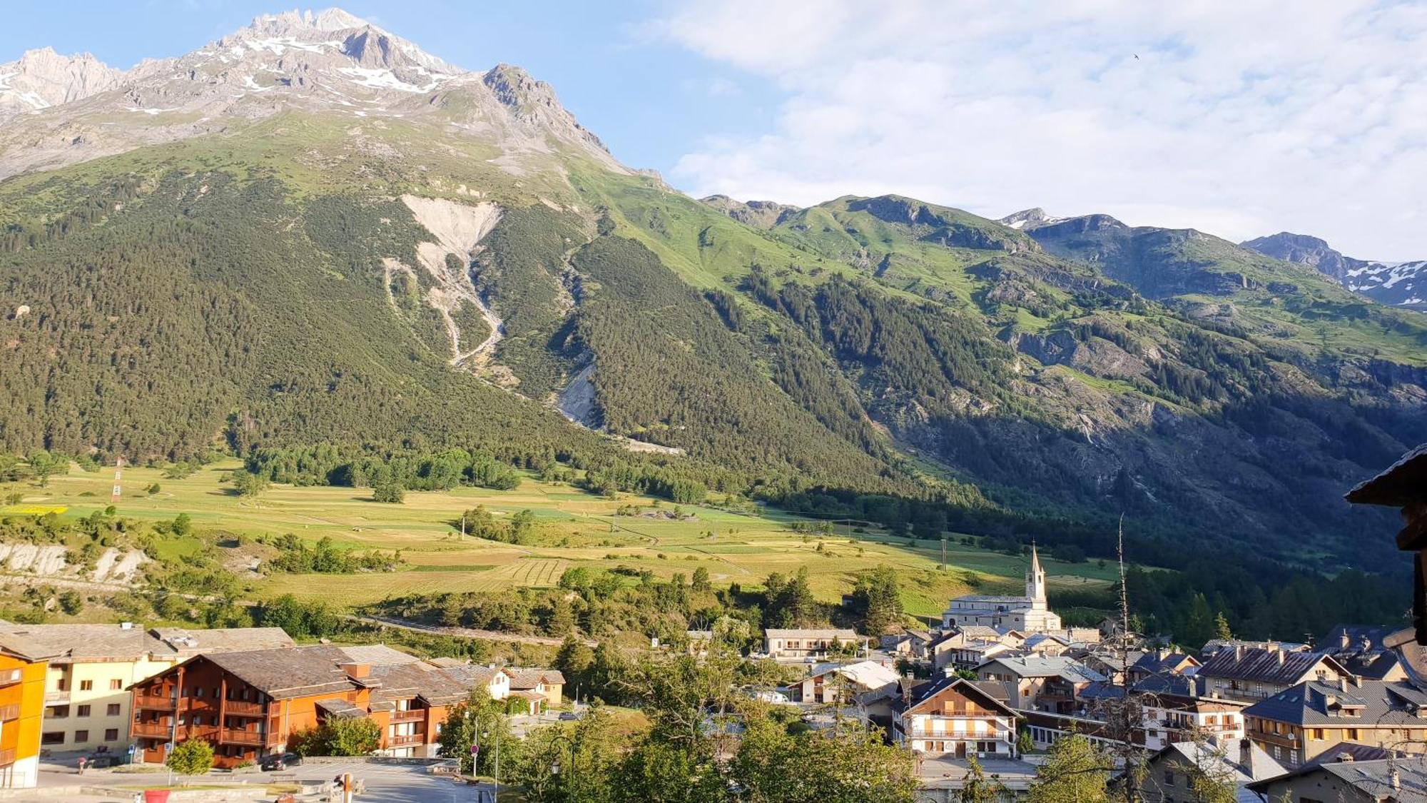 Aux Portes Du Parc National De La Vanoise Appartement Termignon Val Cenis Avec Wifi Bagian luar foto